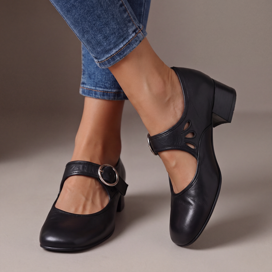 Marion | Comfortable Pumps with Straps and a Wide Heel